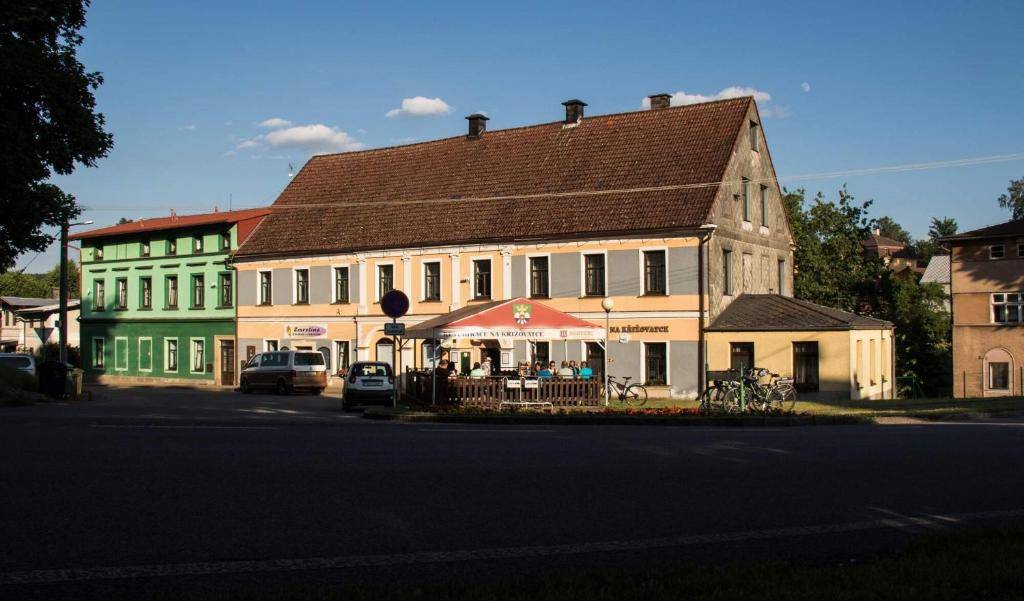Zarezervujte si svůj termín v našem apartmánu ve středu obce.