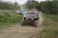 U Dobřan kousek od Plzně se pravidelně konají offroadové závody, jejichž organizátoři i jezdci se zároveň během roku podílejí na péči o zdejší krajinu. Foto: Ondřej Peksa