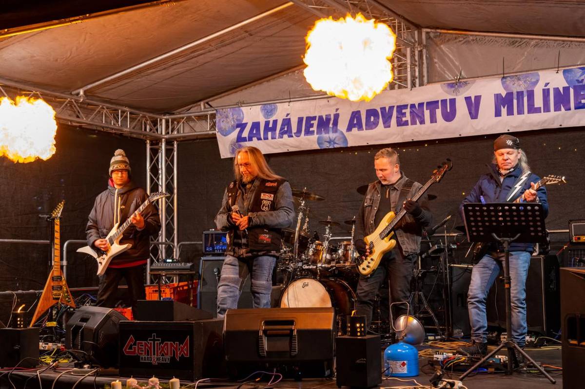 Zahájení adventu má v Milíně tradici od roku 2005. Dvakrát (2020 a 2021) se za ty roky akce nekonala (covid) a tak při dobrých počtech dojdeme k číslu 18.