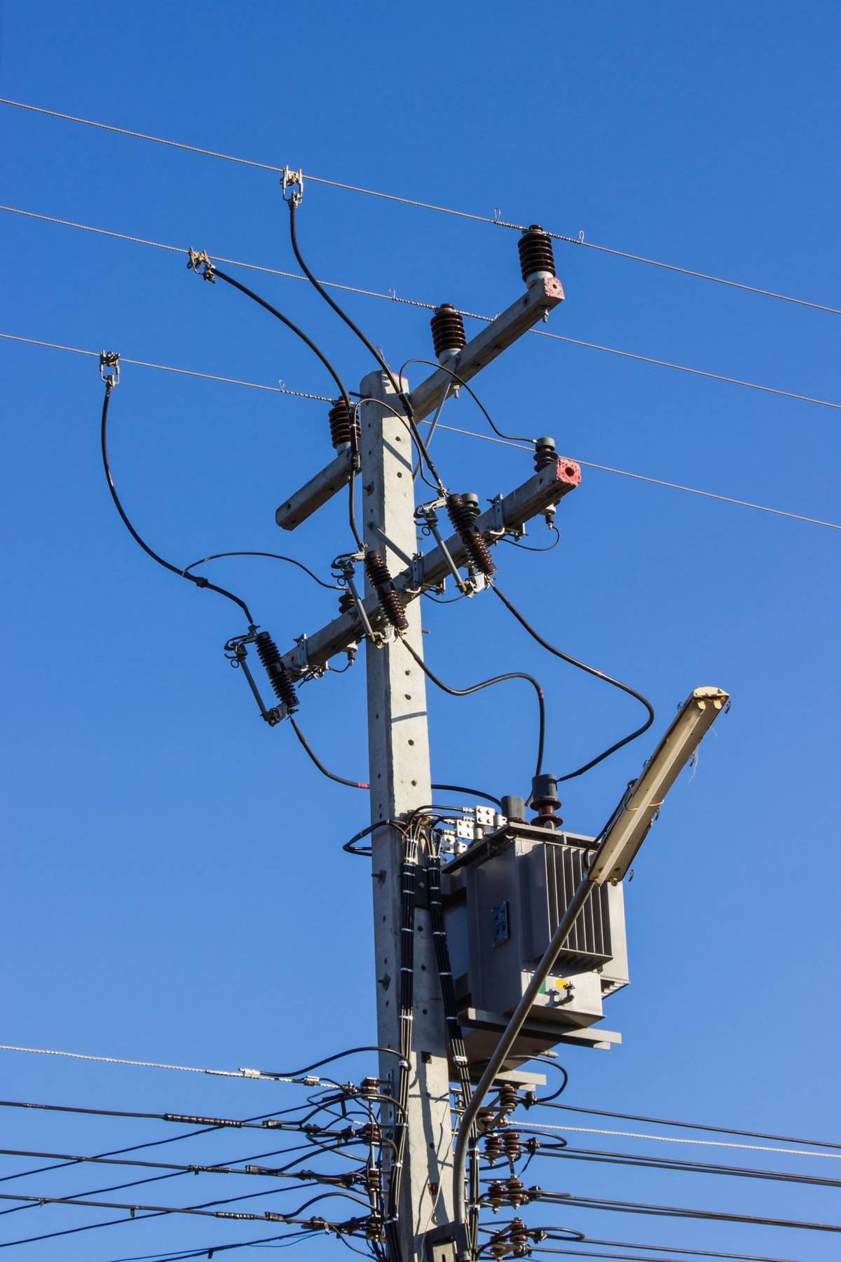 V pátek 10.7. 2026 je plánovaná odstávka elektrické energie v čase od 7:30 hod. do 11:00 hod. v lokalitě: Hostivice (okres Praha-západ)  Jarní: č.p. 1573-1577  a v čase od 11:30 hod. do 15:00 hod. v lokalitě:  Letní: č.p. 1531-1539