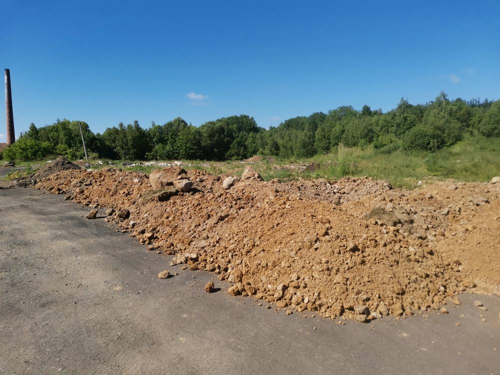 Ukládání zeminy v cihelně podle nových pravidel
