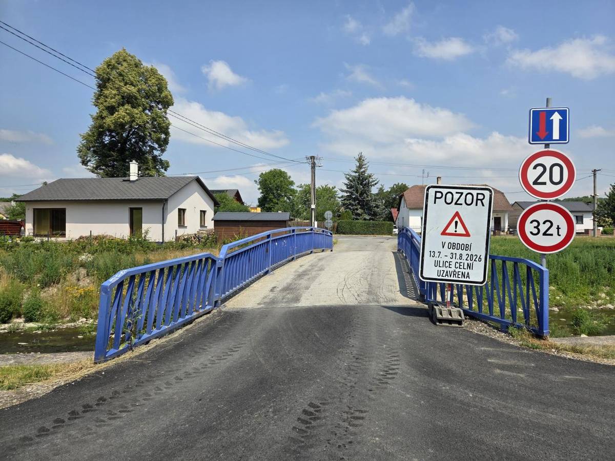 Od 13. července do 31. srpna 2026 bude probíhat rekonstrukce místní komunikace v ulici Celní, která je součástí obnovy komunikací po povodních.