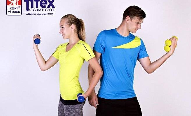 Česká firma Felix bude v pondělí 13. 7. od 8:00 do 12:00 hodin na náměstí prodávat: český textil od firmy Jitex např. termoprádlo, trika, nátělníky, noční košile, montérky, tepláky, legíny, halenky, rifle, manšestráky pro dospělé i pro děti, teplákové i šusťákové soupravy, povlečení, prostěradla, ručníky, osušky, vesty, bundy a ponožky. Dále nabízí českou obuv - sportovní boty Prestige a Beton, tenisky, papuče, nazouváky, sandály a gumáky. Výprodej dětského textilu a obuvi.