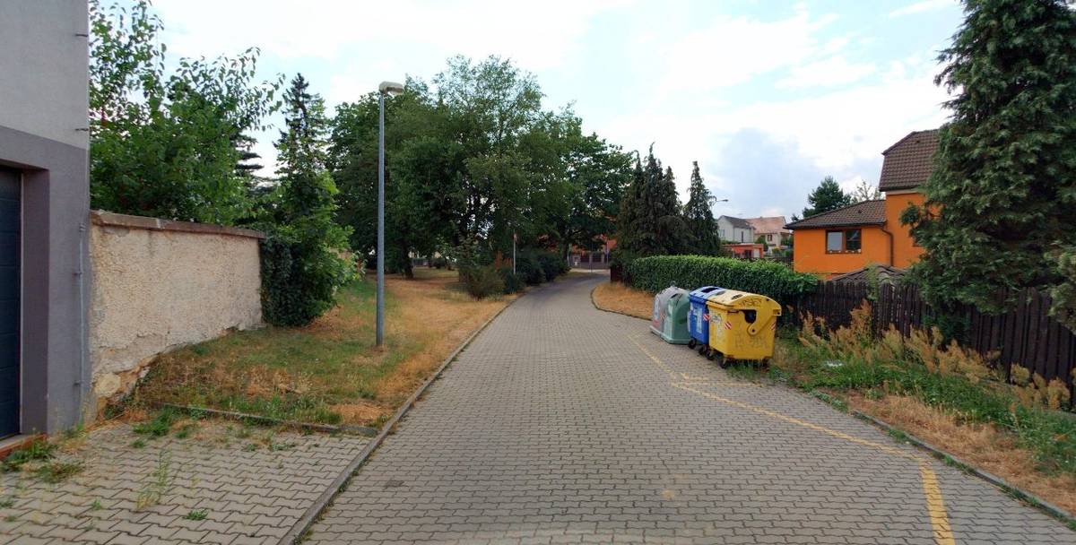Ve středu 15. července v ranních až dopoledních hodinách bude probíhat instalace kolumbária na místní hřbitov. Ulicí Prachovická a Opočínská bude kvůli jeřábu a nákladnímu autu s kolumbáriem omezen průjezd. Prosíme řidiče i chodce, aby dbali zvýšené opatrnosti a respektovali pokyny pracovníků. Martin Mach, radní