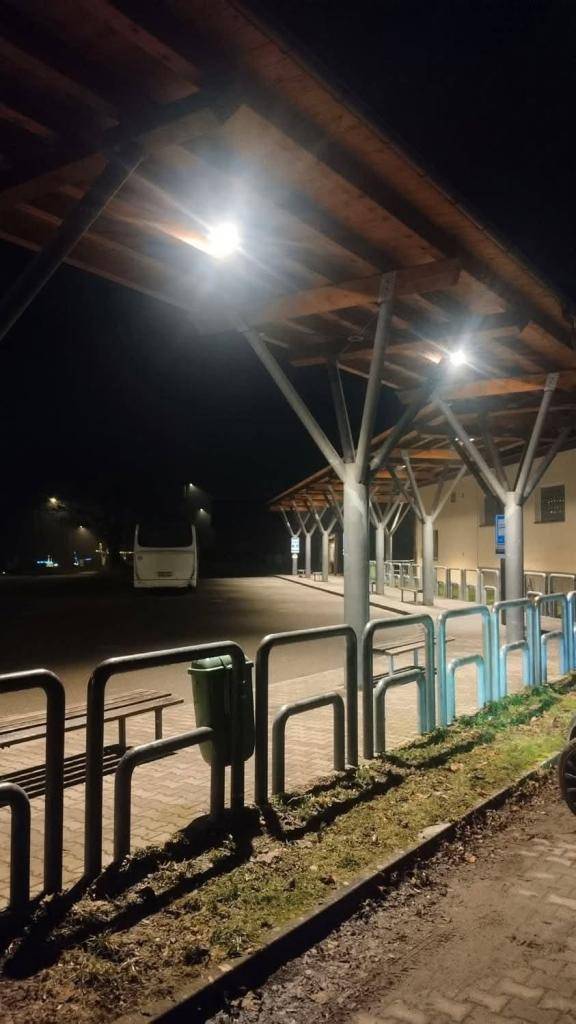 Město Rokytnice v Orlických horách dne 7. července 2026 administrativně úspěšně dokončilo projekt „Rekonstrukce veřejného osvětlení“.