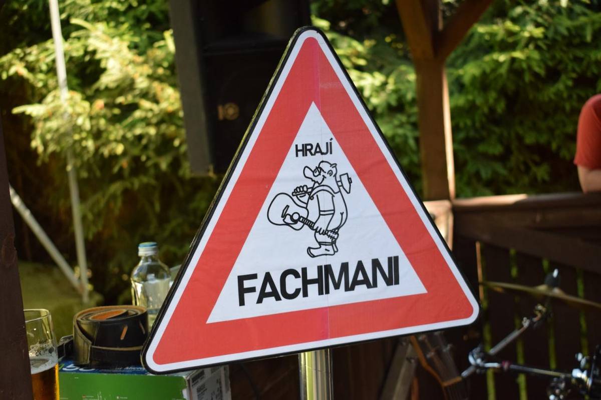 K tanci a poslechu zahrají FACHMANI od 15 hodi