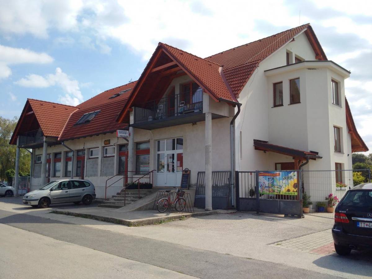 OZNAM predajne Praktik Cífer.