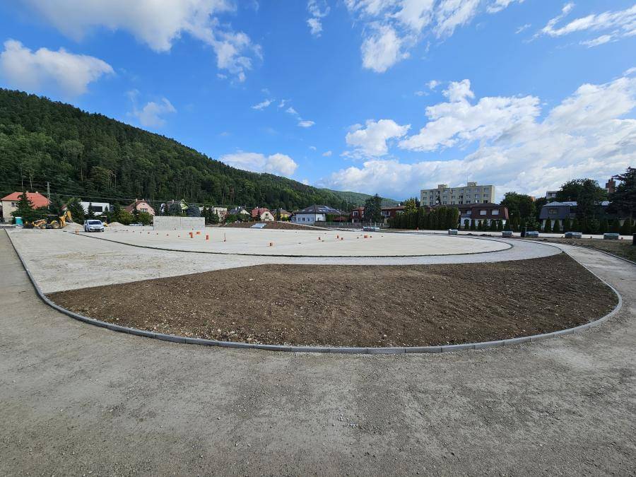 Počas kontrolného dňa sme si prezreli projekty zamerané na modernizáciu športovej infraštruktúry v meste, ktoré sú aktuálne v realizácii. Práce napred...