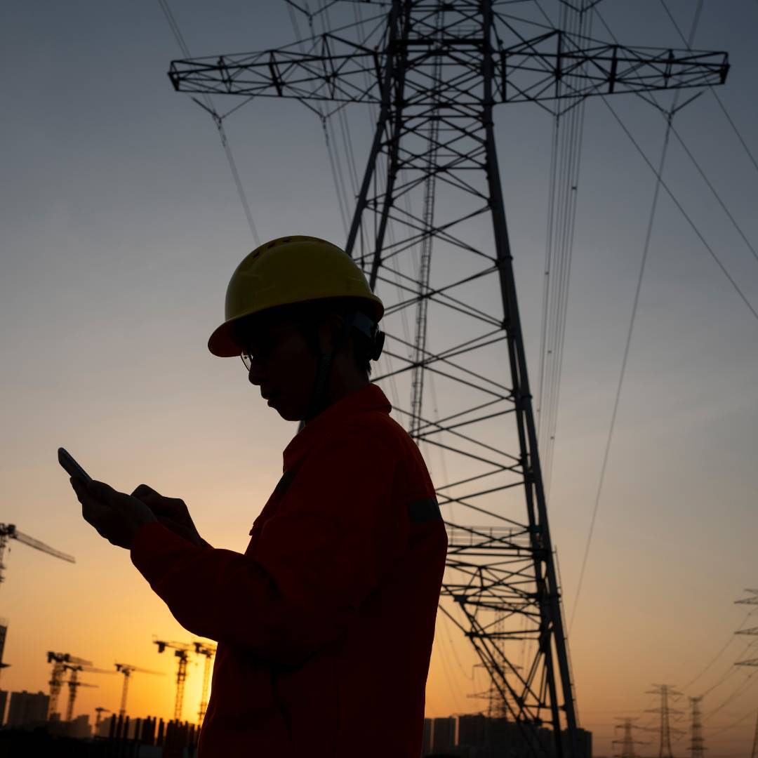 👷 Stredoslovenská energetika – Distribúcia a. s. upozorňuje na prerušenie distribúcie elektriny. Z dôvodu plánovaných prác na zariadeniach distribučnej sústavy prevádzkovateľa bude distribúcia prerušená v nasledovných lokalitách, odberných miestach a časoch: 📅 V piatok 24.07.2026 v čase od 7:30 do 15:00 na ulici A. Rudnaya, Gorazdovo nábrežie, J. Kráľa, Malookružná, Okružná cesta, Priama, Riečna, S. Chalupku, Sadová, V. Benedikta. ℹ Viac info: https://prievidza.sk/obyvatel/vypadky-elektrickej-energie/