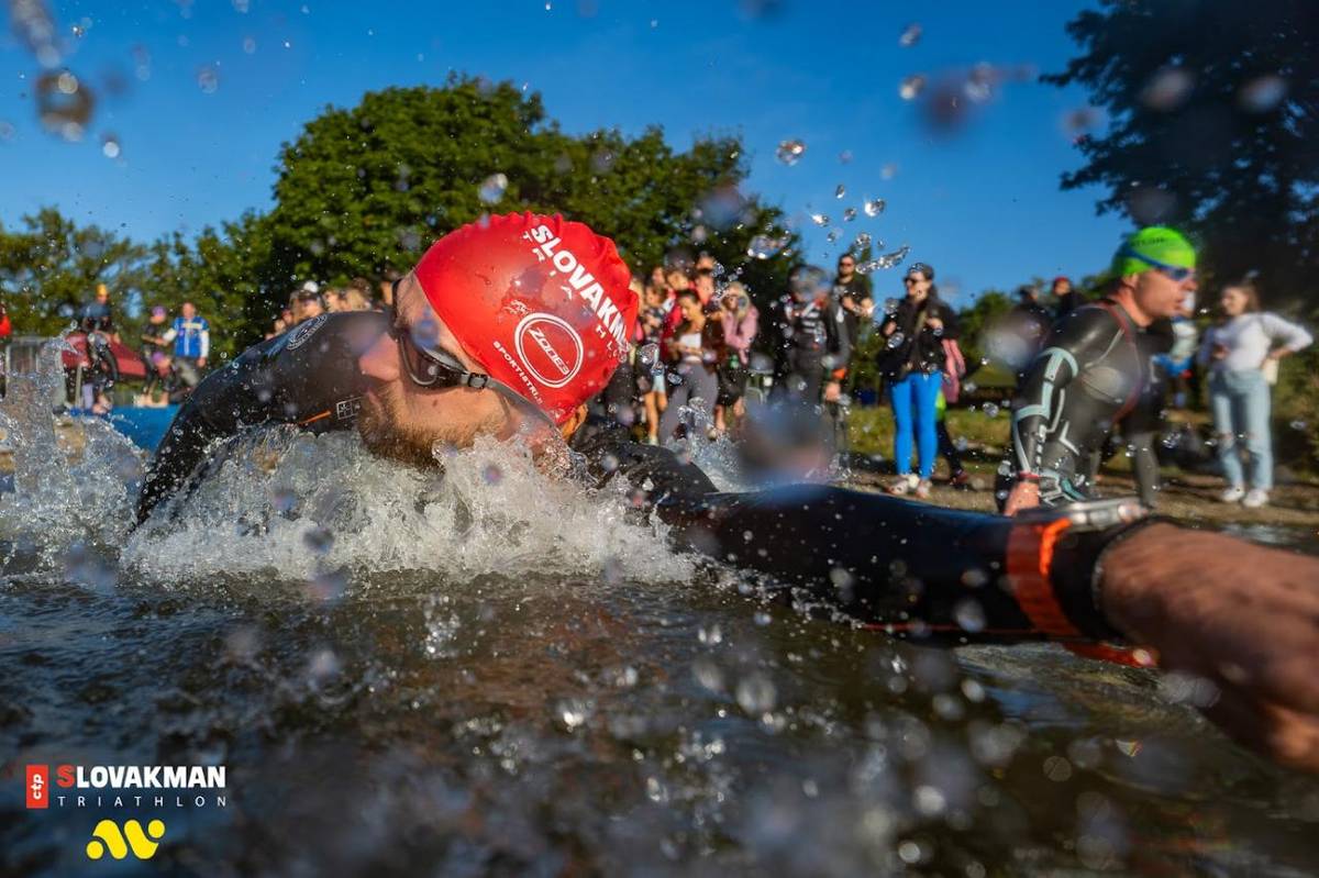 Slovakman Triathlon vstupuje do svojho 23. ročníka. Už túto sobotu 1. augusta 2026 sa v Piešťanoch uskutoční hlavný pretek Majstrovstiev Slovenskej republiky v polovičnom triatlone.