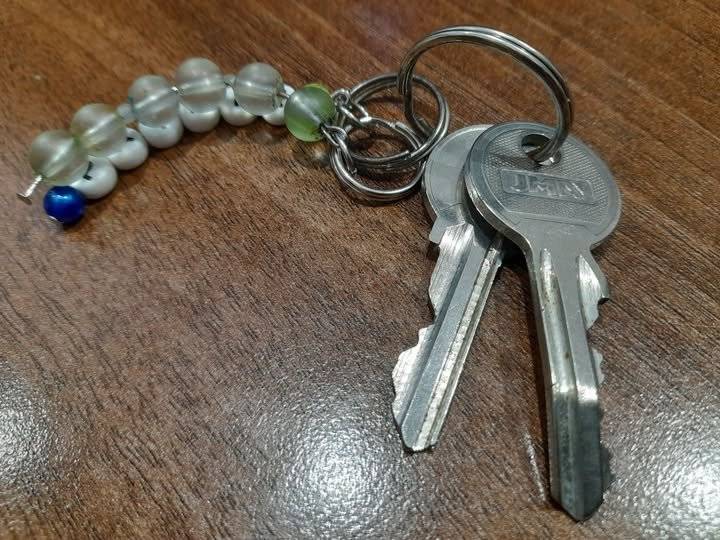 V minulém týdnu byly před MěÚ v Broumově nalezeny klíče. Majitel/ka se může ozvat na tel.: 731 450 769 a domluvit se na předání. Hezký den. Město Broumov