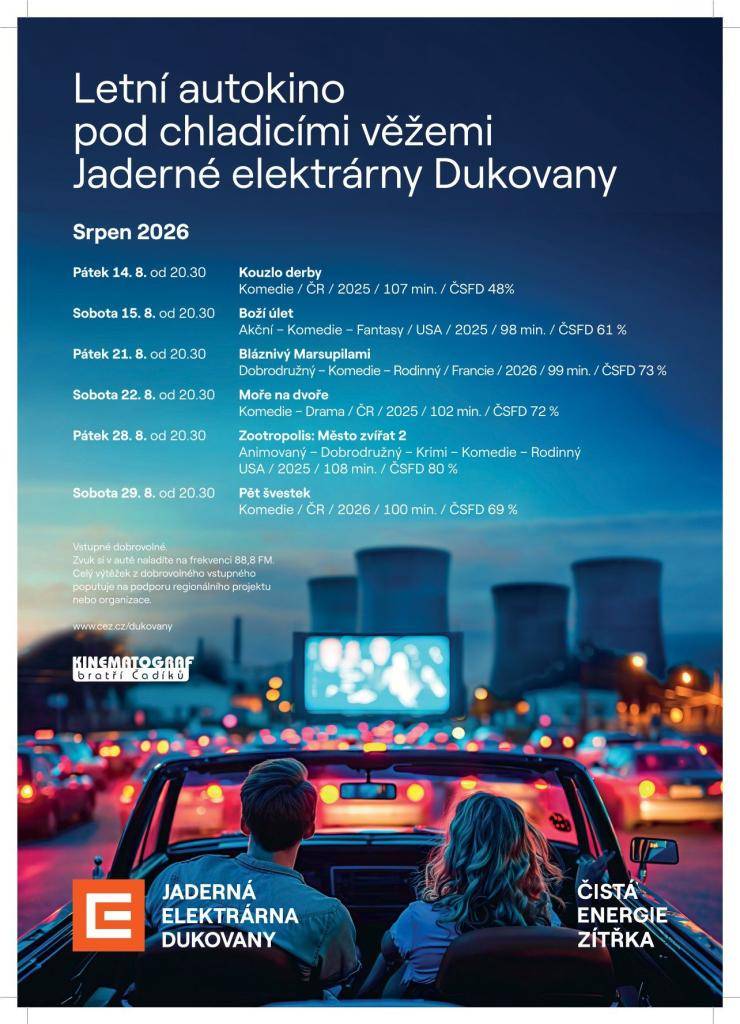 Letní autokino pod chladicími věžemi Jaderné elektrárny Dukovany