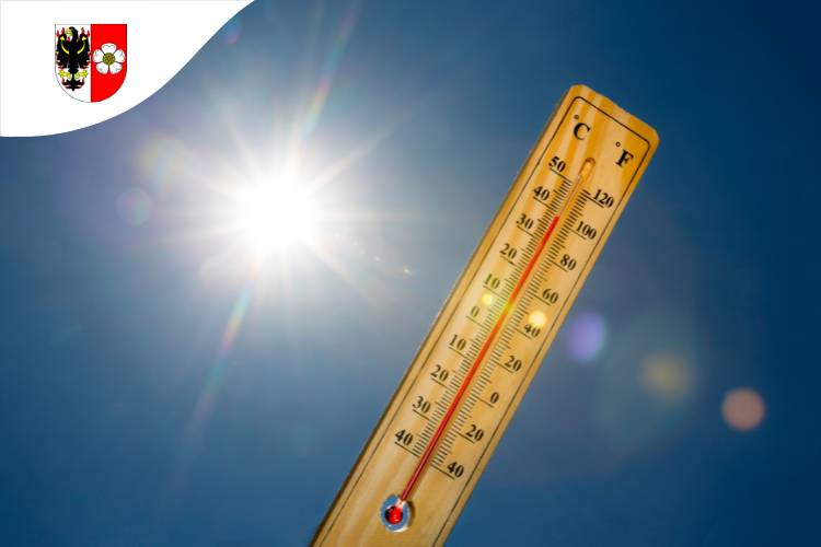 Podle meteorologů nás v nejbližších dnech čekají opět velmi vysoké teploty. Horké počasí může být náročné pro každého, nejvíce však ohrožuje seniory, malé děti, chronicky nemocné a domácí zvířata. Připomínáme proto několik jednoduchých doporučení, jak rizika spojená s vedrem co nejvíce omezit.