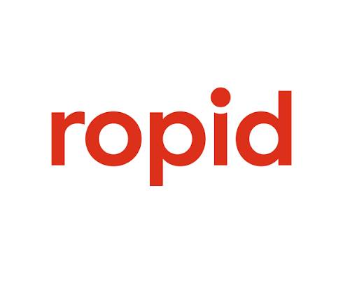 Od soboty 1. srpna do soboty 8. srpna (včetně) a dále v úterý 18. srpna 2026, vždy od cca 21.00 do ukončení denního provozu, budou opět probíhat večerní výluky ve stanici Praha-Smíchov.   V uvedené době pojedou všechny vlaky mezi stanicemi Praha hlavní nádraží a Praha-Radotín a opačně po odklonové trase přes stanici Praha-Krč, tzn. mimo stanici Praha-Smíchov. Vlaky linky S7 náhradou zastaví v zastávce Praha-Kačerov, viz přiložený výlukový jízdní řád.   Mezi stanicemi Praha-Radotín a Praha-Smíchov (pro vybrané spoje až Praha hlavní nádraží) a zpět bude zavedena náhradní autobusová doprava, viz přiložený výlukový jízdní řád.