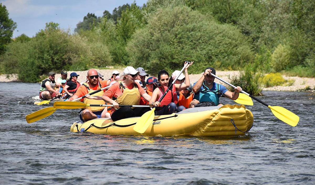 TJ Sokol Ilava – oddiel vodnej turistiky PEREJ vás pozýva na splav Váhu v úseku Ilava – Nemšová.