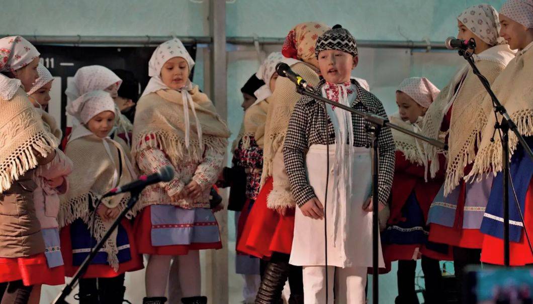 Zlín - Rada města Zlína schválila rozdělení dotací z Kulturního fondu pro druhé pololetí roku 2026, čímž byla uzavřena letošní podpora kulturních projektů. Celkem město prostřednictvím fondu rozdělilo 5 milionů korun a podporu získalo 124 projektů a kulturních subjektů.