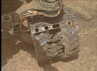 Poškození kol roveru Curiosity