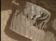 Poškození kol roveru Curiosity