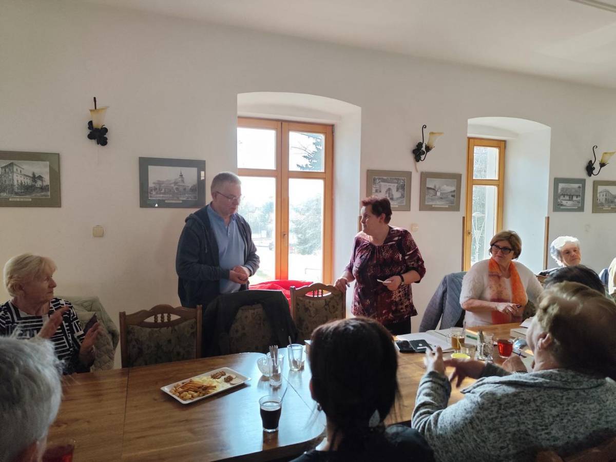 Prvá marcová streda patrila prednáške "Umenie prijímať život vo vyššom veku", ktorú si pre prítomných pripravil páter Michal Krovina.