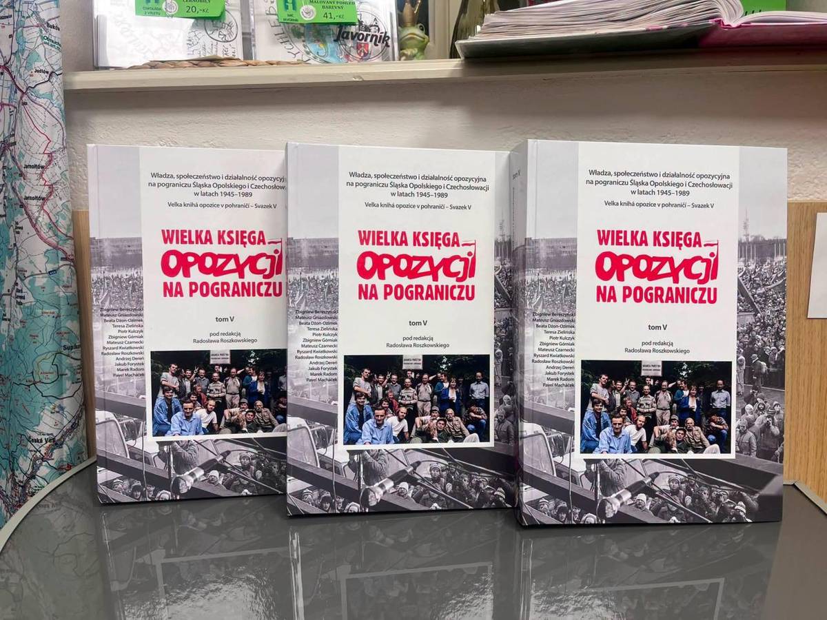 Publikace vznikla v rámci česko-polského projektu „Velká kniha opozice na pohraničí – svazek V“, který je spolufinancován z Fondu malých projektů Euroregionu Praděd v programu Interreg Česko–Polsko 2021–2027.