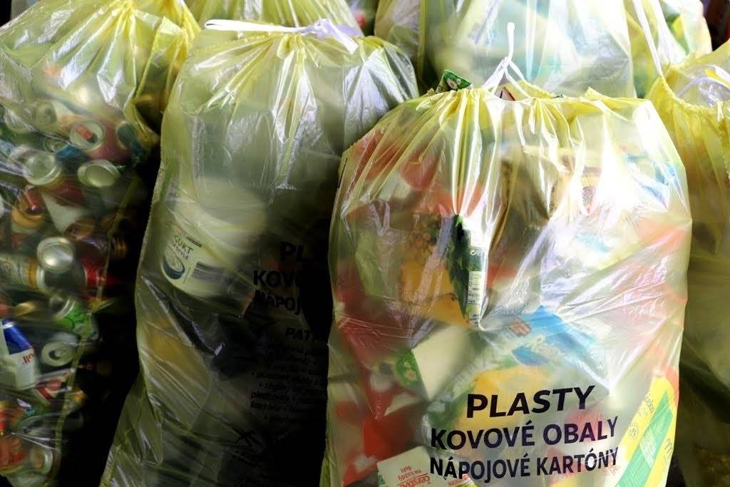 Oznamujeme občanom, že vo štvrtok 13.8.2026 sa uskutoční vývoz plastov, tetrapakov a kovových obalov, ktoré separujeme do žltých vriec. Vrecia vyložte do 6.00 hod. ráno.