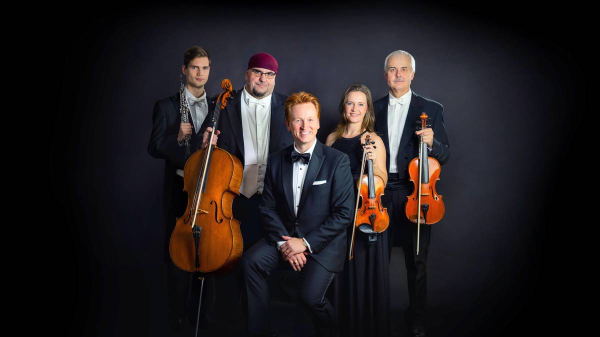 Koncert, Jízdárna ve Světcích, 34701 Světce, neděle 23. 8. 2026 od 15.00. IV. koncert XXIV. ročníku letního hudebního festivalu Dveře jízdárny dokořán 2026