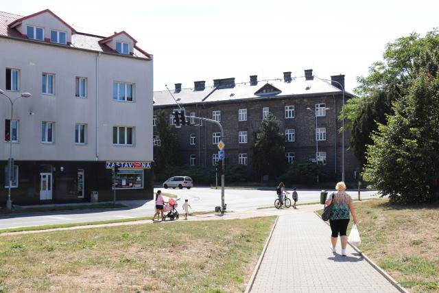 Bezpečnější a modernější provoz má přinést rekonstrukce světelně řízené křižovatky ulic Kojetínská a Husova. Radní vyhlásili veřejnou zakázku na kompletní obnovu signalizačního zařízení, které zvýší bezpečnost a komfort řidičů, chodců i cyklistů.                               Číst dál...