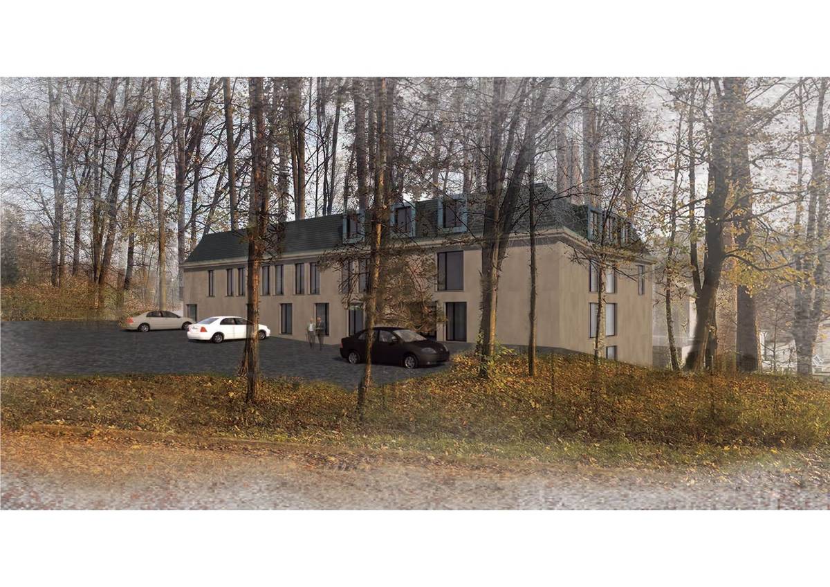 Pardubický kraj zahájil výběr dodavatele nové budovy Rehabilitačního ústavu Brandýs nad Orlicí, která bude sloužit především pacientům se získaným poškozením mozku po cévních mozkových příhodách nebo vážných úrazech.     Nové zázemí nabídne komplexní rehabilitační péči na jednom místě – od fyzioterapie a ergoterapie přes logopedii a psychologickou péči až po moderní rehabilitační technologie. Díky tomu budou mít pacienti větší šanci na návrat do běžného života.     „Jedná se o jednu z nejvýznamnějších připravovaných investic do našich příspěvkových organizací v oblasti následné zdravotnické péče. Rehabilitační ústav v Brandýse nad Orlicí má dlouholeté zkušenosti s péčí o neurologické pacienty, disponuje kvalitním personálem a již nyní kranioprogram v menším rozsahu poskytuje. Nová budova umožní tento program výrazně rozšířit a vytvořit pro pacienty i zaměstnance odpovídající moderní podmínky,“ uvedl hejtman Pardubického kraje Martin Netolický.     Součástí nové budovy bude lůžková část, ambulance i moderní rehabilitační zázemí. Přesunutím kranioprogramu do nového objektu se zároveň uvolní prostory v hlavní budově ústavu, kde vzniknou nové jednolůžkové pokoje, rozšíří se nabídka procedur a přibudou další služby pro pacienty.     „Předpokládané náklady stavby podle projektové dokumentace činí téměř 352 milionů korun bez DPH. S ohledem na finanční možnosti kraje máme připraven plán financování, na kterém bude přímo podílet také samotné zařízení, a to formou odvodů z fondu investic rozložených až do roku 2040. S ohledem na to, že na stavbu nepředpokládáme možnost využití evropských fondů je tento systém jediná šance, jak stavbu realizovat,“ uvedl hejtman Martin Netolický s tím, že lhůta pro podávání nabídek je stanovena do 24. srpna.