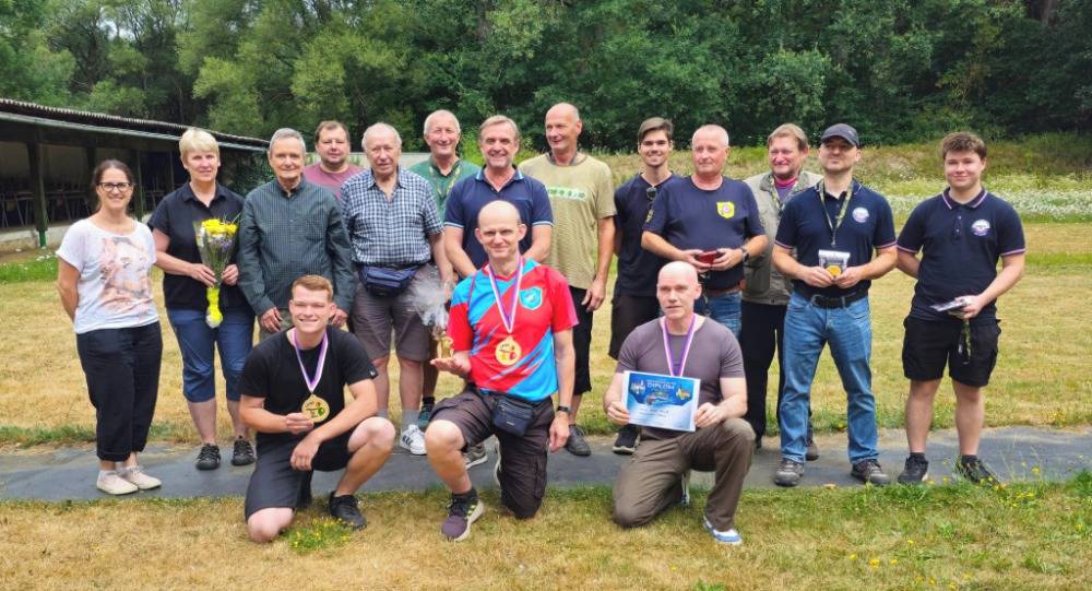 V sobotu 2. srpna 2026 uspořádali členové SSK Benešov a SSK Přezletice na střelnici Benešov – Kavčín druhý ročník Letní středočeské ligy v disciplíně Libovolná pistole 60 ran. Na start se postavilo 24 střelců z řady sportovně střeleckých klubů z celé republiky.