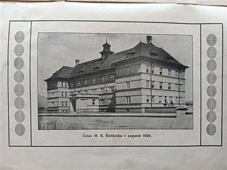 Martin (24.08.2026) – Jesseniova lekárska fakulta v Martine Univerzity Komenského, v spolupráci s mestom Martin a Živenou, spolkom slovenských žien, organizuje slávnostné kolokvium pri príležitosti 100. výročia otvorenia Štefánikovho ústavu. Podujatie sa uskutoční v piatok 9. októbra 2026 od 9:00 hod. vo veľkej prednáškovej sále Štefánikovho ústavu v Martine.