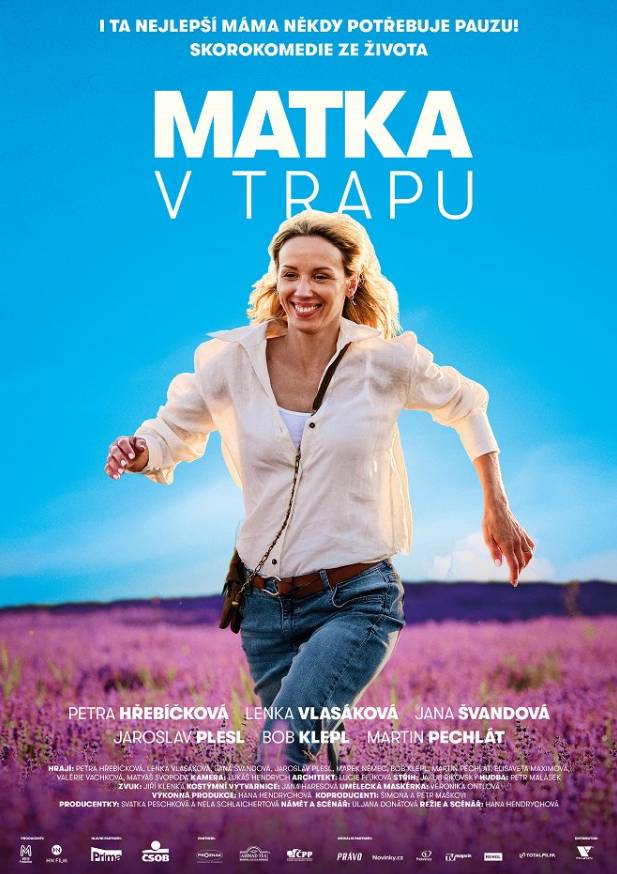 Dnes večer pokračujeme druhým filmovým večerem pod širým nebem.  Můžete se těšit na film Matka v trapu, začátek přibližně ve 20:30 hodin.  A samozřejmě nebude chybět ani dobré občerstvení:  - na čepu Jarošov 11°  - poctivá citronáda  - z udírny Karlovo cigáro