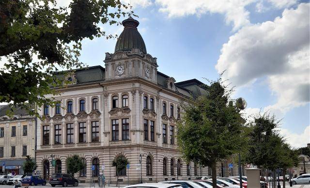 Pětadvacáté jednání zastupitelstva se uskuteční v pondělí 7. září ve 12 hodin ve velkém sále Městského domu. Přímý přenos z jednání mohou zájemci sledovat osobně ve velkém sále Měšťáku, na webových stránkách města www.prerov.eu a v Televizi Přerov.  Seznamte se s materiály, o kterých budou jednat.                                Číst dál...
