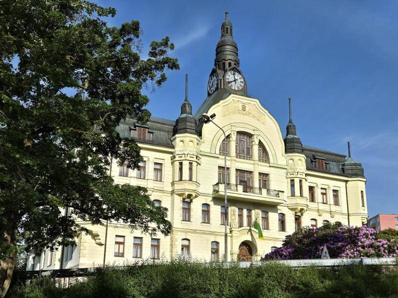 Uzávěrka pro podání přihlášek uchazečů je ve středu 21.09.2026 do 16.00 hod.