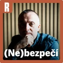 V Chersonu Rusové útočí na každého. Kamarády v autě napadl dron a jeden z nich přišel o nohu